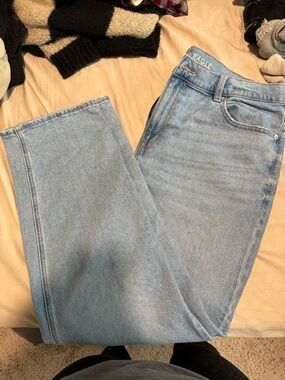 American Eagle Outfitters Light Wash Straight Men’s Jeans